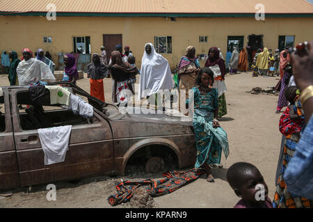 Borno State, Nigeria. 27 Juni, 2017. Vertriebene in ein Lager in Gwoza, die Stadt, die der Sitz wurde von Boko Haram ist kurzlebig Kalifat von 2014/2015. Credit: Sally Hayden/SOPA/ZUMA Draht/Alamy leben Nachrichten Stockfoto