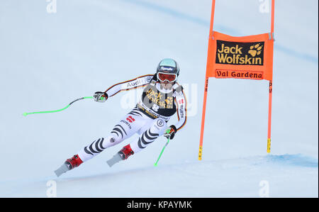 Gröden, Italien. 14 Dez, 2017. Andreas Sander in Deutschland Rennen auf der Saslong Kurs während Downhill Training der Audi FIS Alpine Ski World Cup Men am 14. Dezember 2017 Quelle: Europäische Sport Fotografische Agentur/Alamy leben Nachrichten Stockfoto