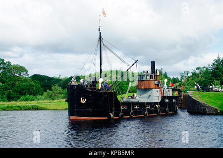 VIC 96 Dampfgarer auf Crinan Canal Stockfoto