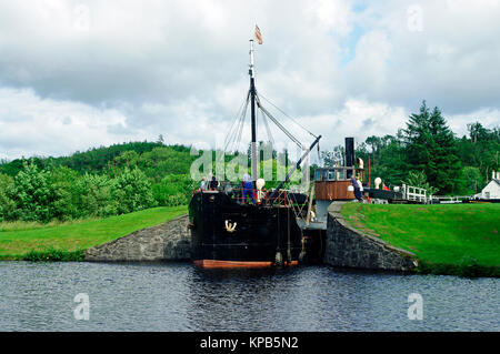 VIC 96 Dampfgarer auf Crinan Canal Stockfoto