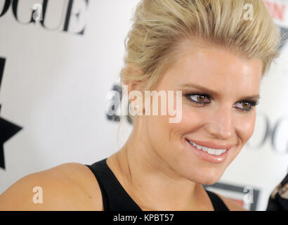 NEW YORK, NY - 14. März: Jessica Simpson besucht der Teen Vogue 10. jährlichen Mode Universität an der Conde Nast am 14. März 2015 in New York City. Personen: Jessica Simpson Stockfoto