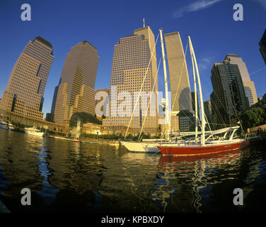 1993 historische Twin Towers (© MINORU YAMASAKI 1973) DOWNTOWN SKYLINE NEW YORK CITY USA Stockfoto