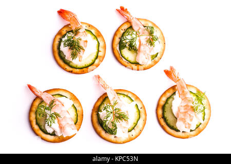 Garnelen Vorspeise serviert auf Cracker Stockfoto