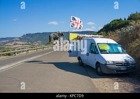 Straße Verkäufer im Elephant Rock, touristische Attraktion bei Castelsardo, Sardinien, Italien, Mittelmeer, Europa Stockfoto