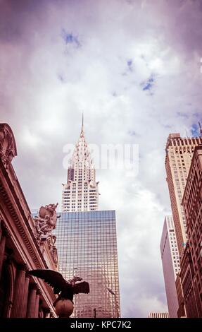 NEW YORK CITY - 22. Juli: Fassade des Chrysler Building am 22. Juli 2014. Das Chrysler Building ist ein Art-deco-Wolkenkratzer in New York City entfernt Stockfoto