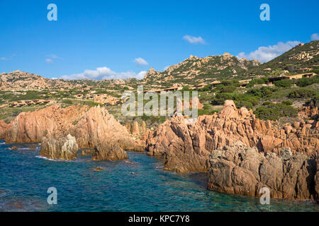 Idyllisch an der felsigen Küste der Costa Paradiso, Porphyr Felsen, Sardinien, Italien, Mittelmeer, Europa Stockfoto