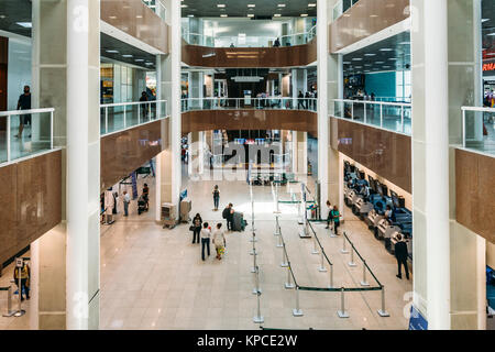 Rio de Janeiro, Brasilien - 13. Dezember 2017: Im Inneren des Santos Dumont Airport Terminal, der zweite große Flughafen, Rio de Janeiro, Brasilien Stockfoto