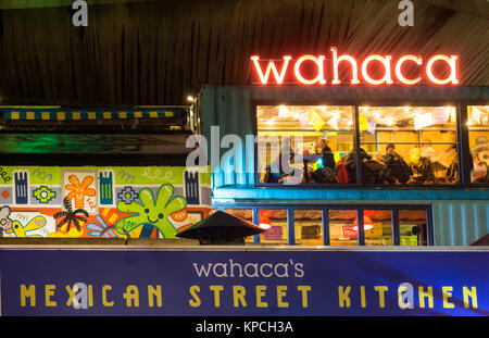 Ein Zweig der Wahaca mexikanische Restaurants und Wahaca des Mexikanischen Straße Küche auf dem Londoner Southbank. Stockfoto