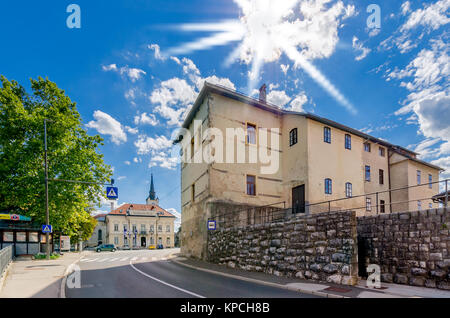 Stadt Crnomelj, Stanicev Schloss - Rathaus, Bela Krajina (Weiß Krain) Region, Slowenien, Europa. Stockfoto