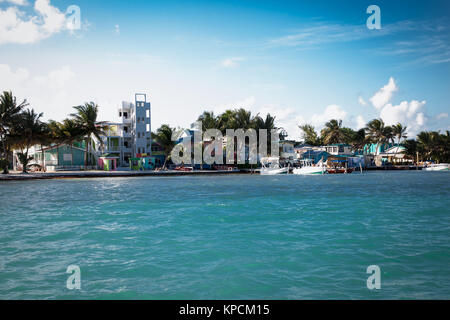 Panoramablick auf den Strand von Caye Caulker eine kleine Insel, etwa 20 Meilen von Belize City Belize Stockfoto