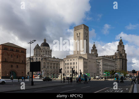 Blick entlang der Strand Street, Liverpool, Merseyside, UK Stockfoto