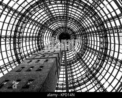 COOP SHOT TOWER, MELBOURNE CENTRAL SHOPPING CENTRE, Melbourne, Victoria, Australien Stockfoto