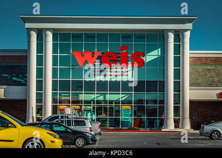 Harrisburg, PA - Januar 1, 2017: Äußere einer Weis Markt. eine Kette von Lebensmittelläden in über 200 Standorte. Stockfoto