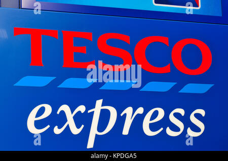 Tesco Express Marke und Logo Stockfoto