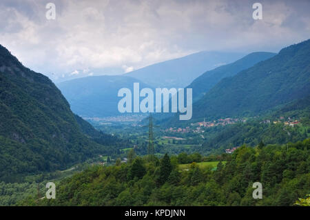 Sarca Tal Bei Stenico, Trentino in Norditalien - Sarcatal, Trentino in Norditalien Stockfoto