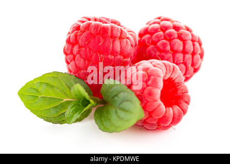 Himbeeren mit Blättern Stockfoto