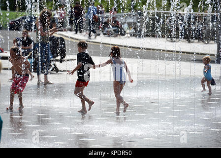 Getreidespeicher Square, Camden, Kings Cross Development, privat geführte öffentliche Raum in London, Großbritannien Stockfoto