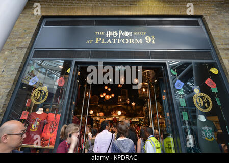 Plattform 93/4 Shop im Bahnhof Kings Cross, London Stockfoto