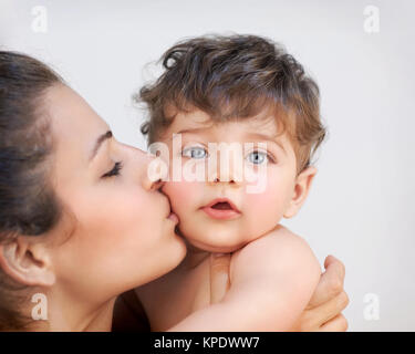 Glückliche Mutter mit baby Stockfoto