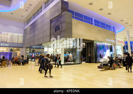 Kanada Gans Flagship Store in der Yorkdale Einkaufszentrum, ein High-end-Mall in Toronto, Ontario, Kanada. Stockfoto