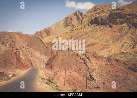 Red Rock Kalkstein Finger in Dades-schlucht, Marokko, Afrika Stockfoto