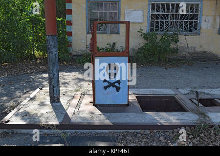 Die alte geworfen, Tankstelle Stockfoto