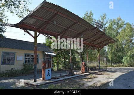 Die alte geworfen, Tankstelle Stockfoto