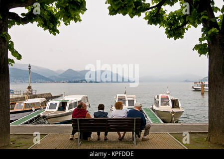 Am Seeufer in Stresa, Piemont, Italien Stockfoto