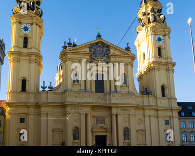 Theatine katholische Kirche St. Cajetan Odeonplatz Platz München Bayern Deutschland EU Stockfoto