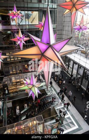 Amazon Bücher im Time Warner Center, Columbus Circle, NYC, USA Stockfoto