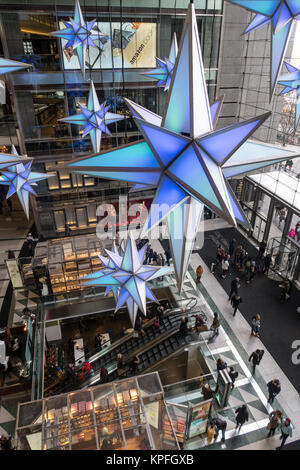 Amazon Bücher im Time Warner Center, Columbus Circle, NYC, USA Stockfoto