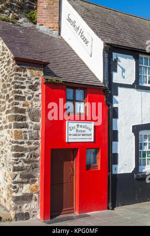 North Wales Conwy in Wales conway North Wales Rekord-Haus ist das Rot lackiert Kleinste Haus in Großbritannien Conwy Gwynedd in Nordwales Stockfoto