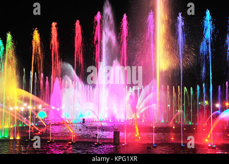 Nacht Brunnen-Licht-show Stockfoto