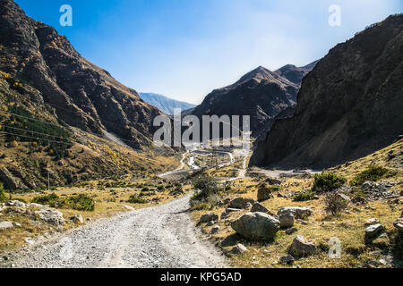 Gveleti High Valley, schöne Landschaft entlang der Georgian Military Road, Kaukasus, Georgien, Europa Stockfoto