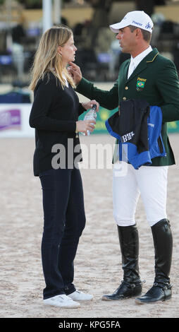 WELLINGTON, FL - 02 März: Athina Onassis Roussel Alvaro de Miranda Neto nimmt an den Winter Equestrian Festival im Palm Beach International Equestrian Center am 2. März 2014 in Wellington, Florida Personen: Athina Onassis Roussel Alvaro de Miranda Neto Stockfoto