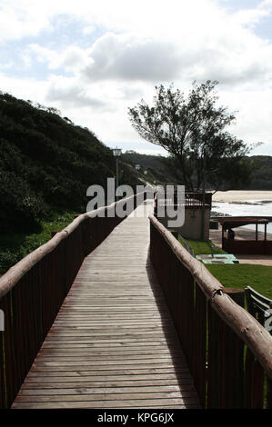 Der Boardwalk am Gonubie Beach, East London, Nahaufnahme Stockfoto