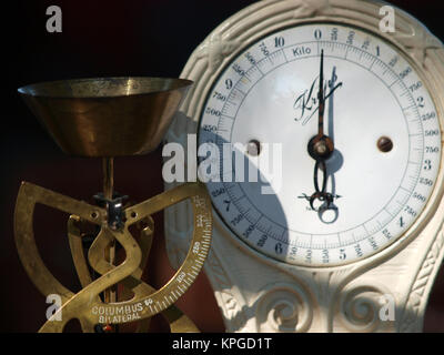 alte Küchenwaage Stockfoto