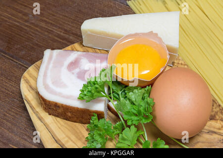 Blick auf Spaghetti Carbonara Zutaten Stockfoto