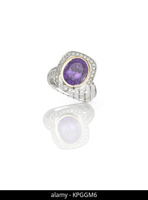 Diamond Amethyst lila ring Verlobung Hochzeit Braut Stockfoto