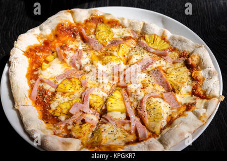 Pizza Hawaii Stockfoto