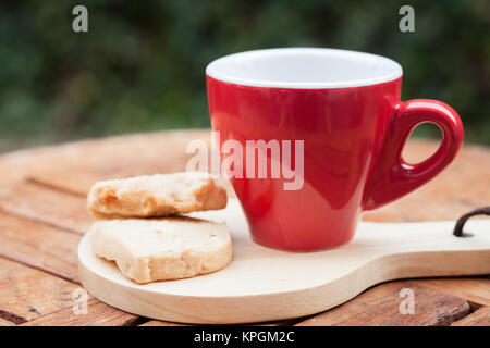 Cashew Kekse mit Kaffeetasse Stockfoto