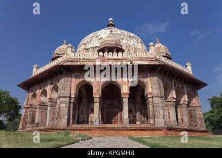 New Delhi, India-August 27, 2014 eine vollständige Ansicht der Isa Khan Niyazi, Grab eine afghanische Edel In Sher Shah Suri's Court Der Suri Dynastie Stockfoto