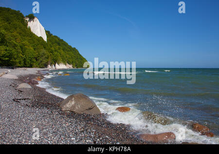 Blick auf den Königsstuhl, zum Strand, Nationalpark Jasmund, Insel Rügen, Ostsee, DDR, Ostdeutschland, Mecklenburg-Vorpommern, Deutschland Stockfoto