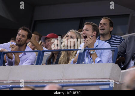 FLUSHING NY-SEPTEMBER 04: Lindsey Vonn, Tag elf der 2014 US Open am USTA Billie Jean King National Tennis Center am 4. September 2014 in der Nähe der Queens Borough von New York City People: Lindsey Vonn Stockfoto