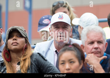 FLUSHING NY - 30. August: Schauspieler Kevin Spacey, Tag 6 der 2014 US Open am USTA Billie Jean King National Tennis Center am 30. August 2014 in der Nähe der Queens Borough von New York City People: Kevin Spacey Stockfoto