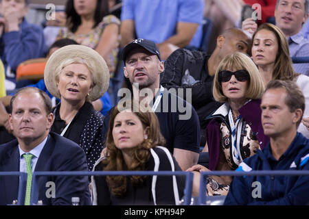 FLUSHING NY-SEPTEMBER 04: Thierry Henry, Hugh Jackman, Deborra-Lee Furness, Tag elf der 2014 US Open am USTA Billie Jean King National Tennis Center am 4. September 2014 in der Nähe der Queens Borough von New York City People: Thierry Henry, Hugh Jackman, Deborra-Lee Furness Stockfoto