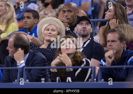 FLUSHING NY-SEPTEMBER 04: Thierry Henry, Hugh Jackman, Deborra-Lee Furness, Tag elf der 2014 US Open am USTA Billie Jean King National Tennis Center am 4. September 2014 in der Nähe der Queens Borough von New York City People: Thierry Henry, Hugh Jackman, Deborra-Lee Furness Stockfoto