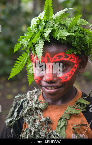 Vanuatu, Tanna Island, Fetukai. Schwarze Magie und Kava Testtour, Dorfbewohner in Native Kleid. HERR Stockfoto