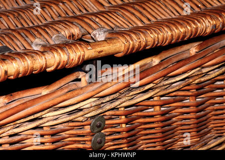 Nahaufnahme eines industriellen geflochtenen Weidenkorb Stockfoto