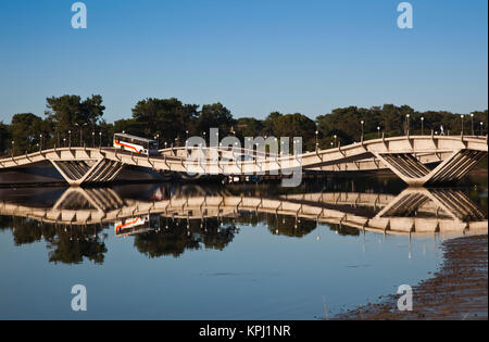 Uruguay Maldonado Abteilung, La Barra. Puente Leonel Viera Brücke, morgen. Stockfoto